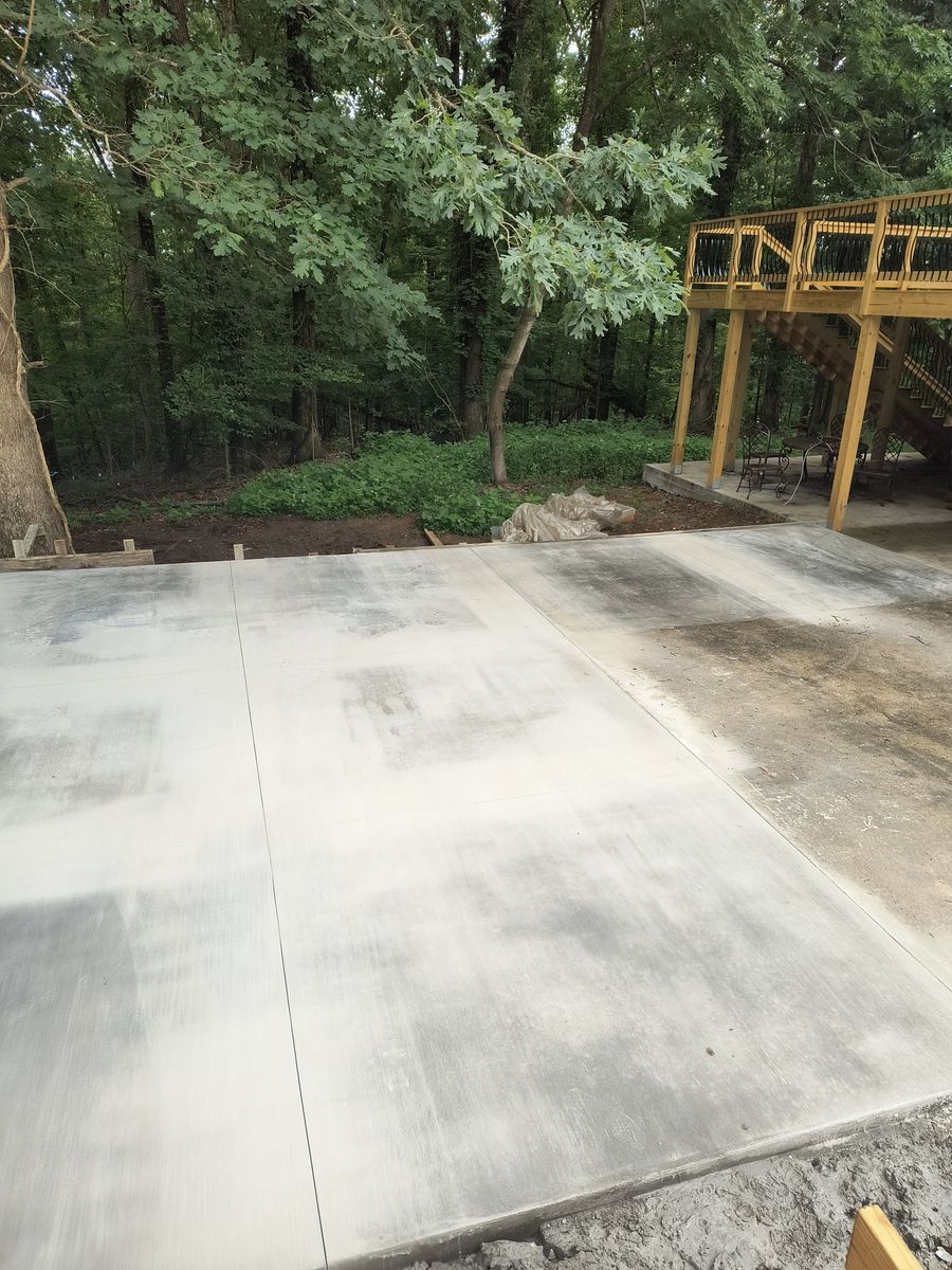 Concrete for Layne It Down Concrete Artisan in Clarksville, TN