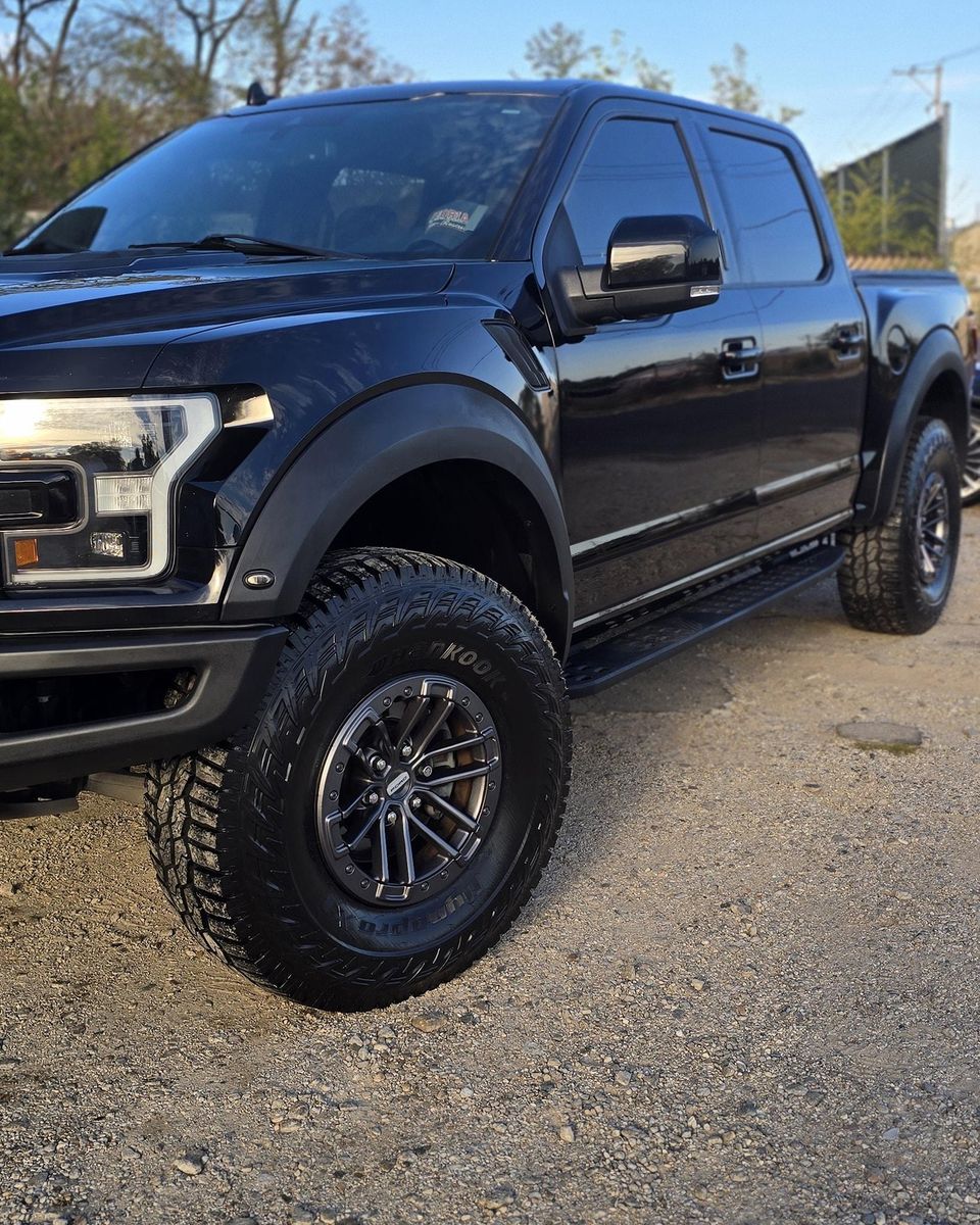 Full Detail Service for Luxury Auto Detail in Peoria, IL