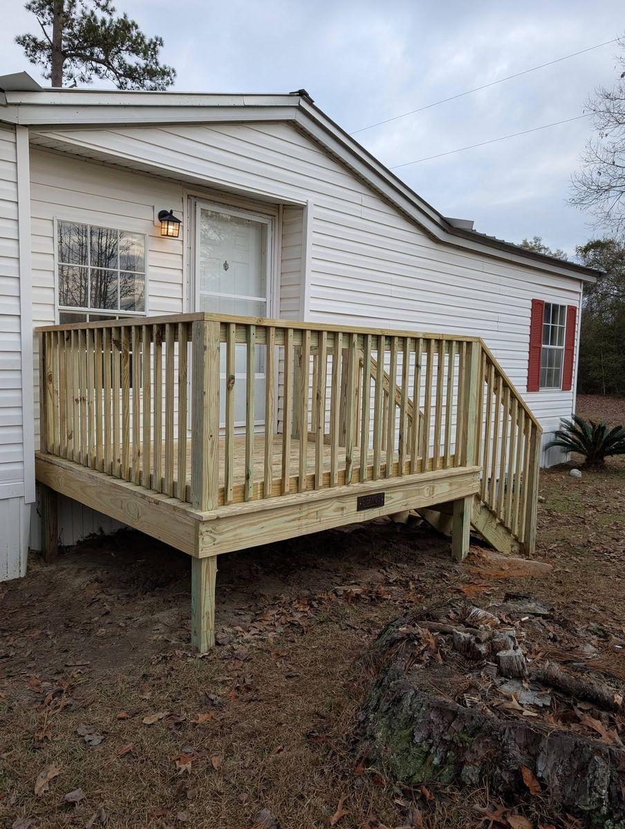 Deck & Patio Installation for Arrowhead Construction & Management in Quincy, FL