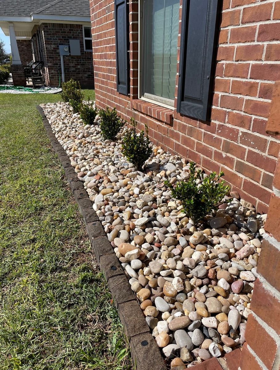 Landscape Maintenance for Enhanced Landscape in Daphne, AL