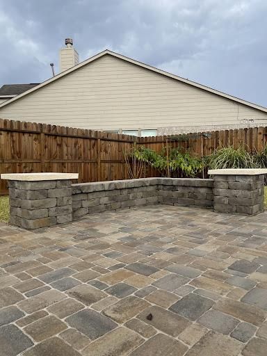 Stone Wall Installation for OTM Hardscape & Construction in Houston, TX