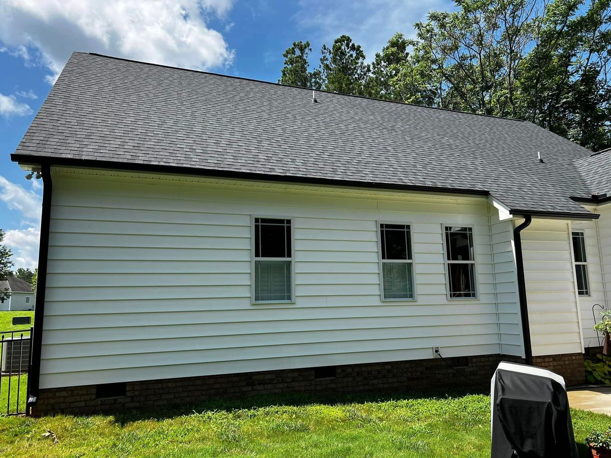 Roof Cleaning for Kenny's Lawn Care & Pressure Washing in Henderson, NC