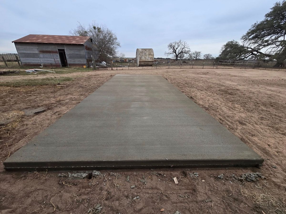 Concrete for Cervera's Custom Construction in San Antonio, TX