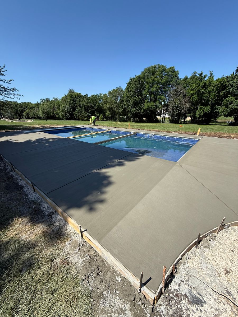 Pool Decks for Modern Concrete LLC in Lowell, AR