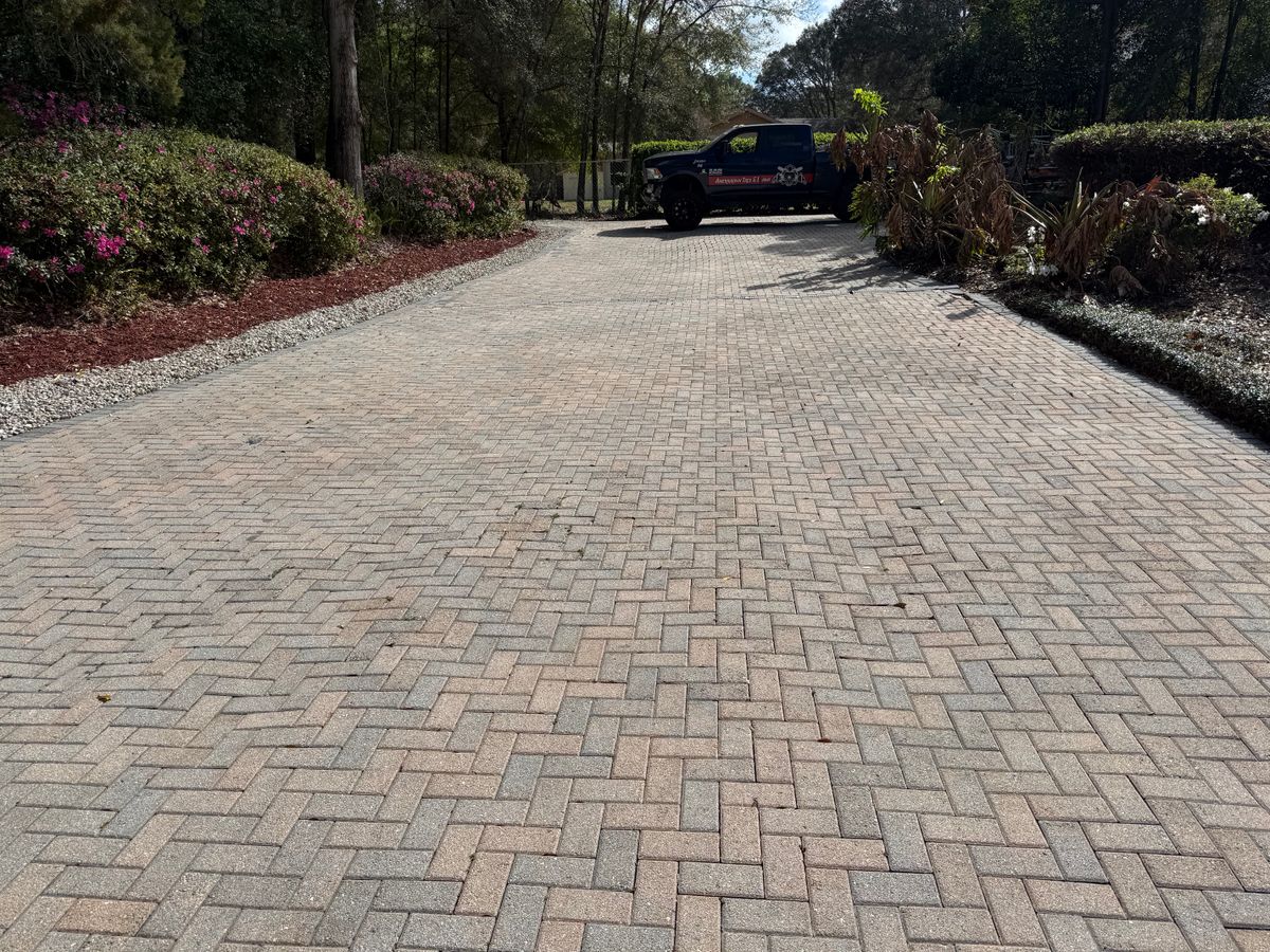 Mulch Installation for Amerigrown Tree And Lawn in Apopka, FL