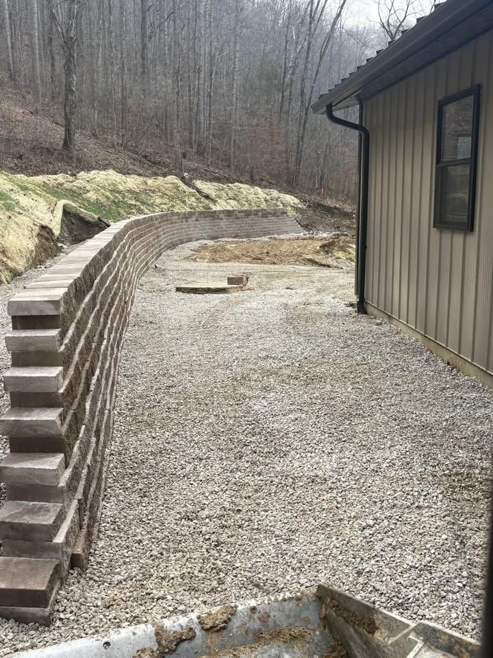 Curbing for Dust Till Dawn Lawn in London, Kentucky
