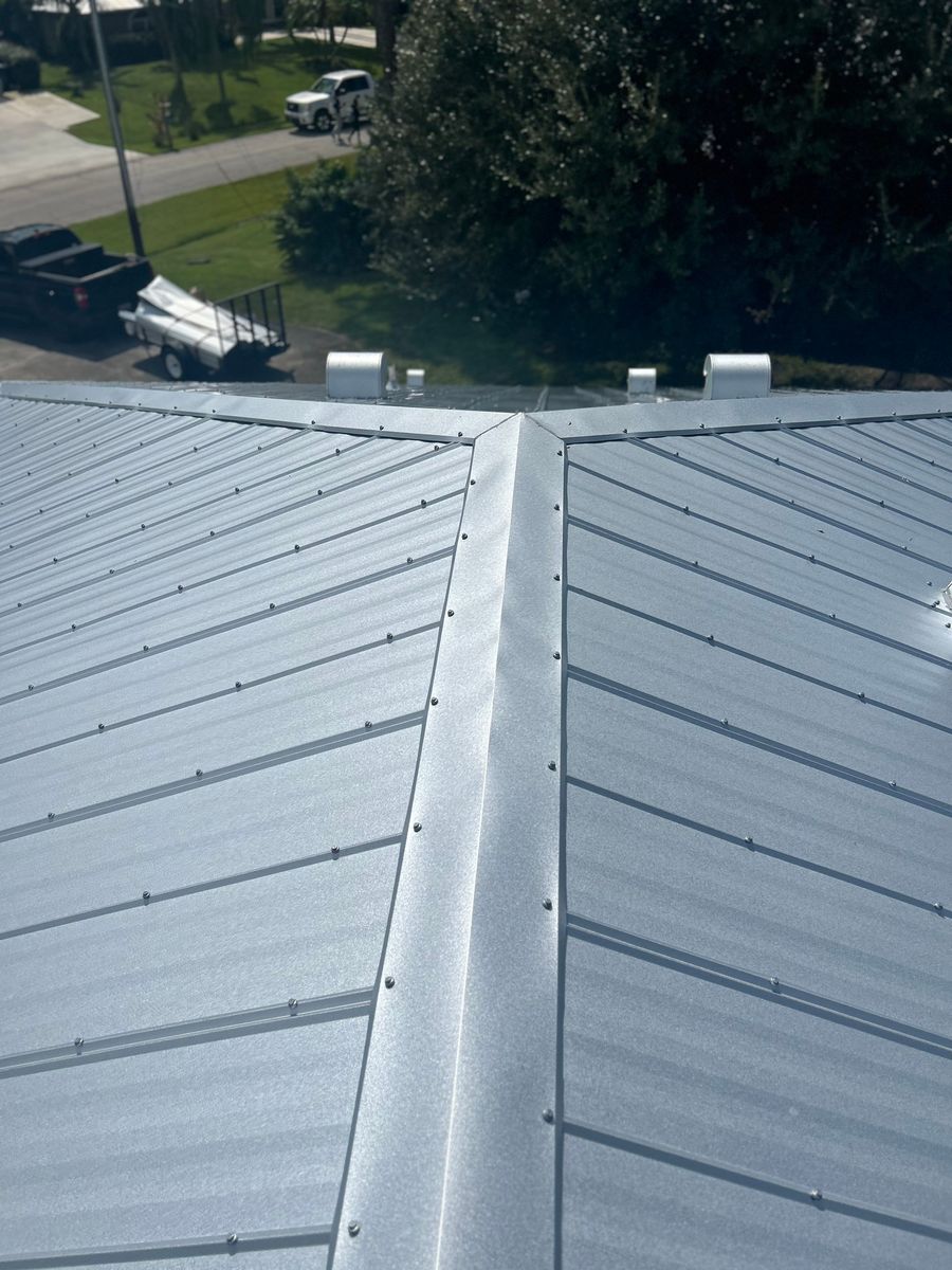 Metal Roof for Ridgecap Roofing in Port St. Lucie, FL