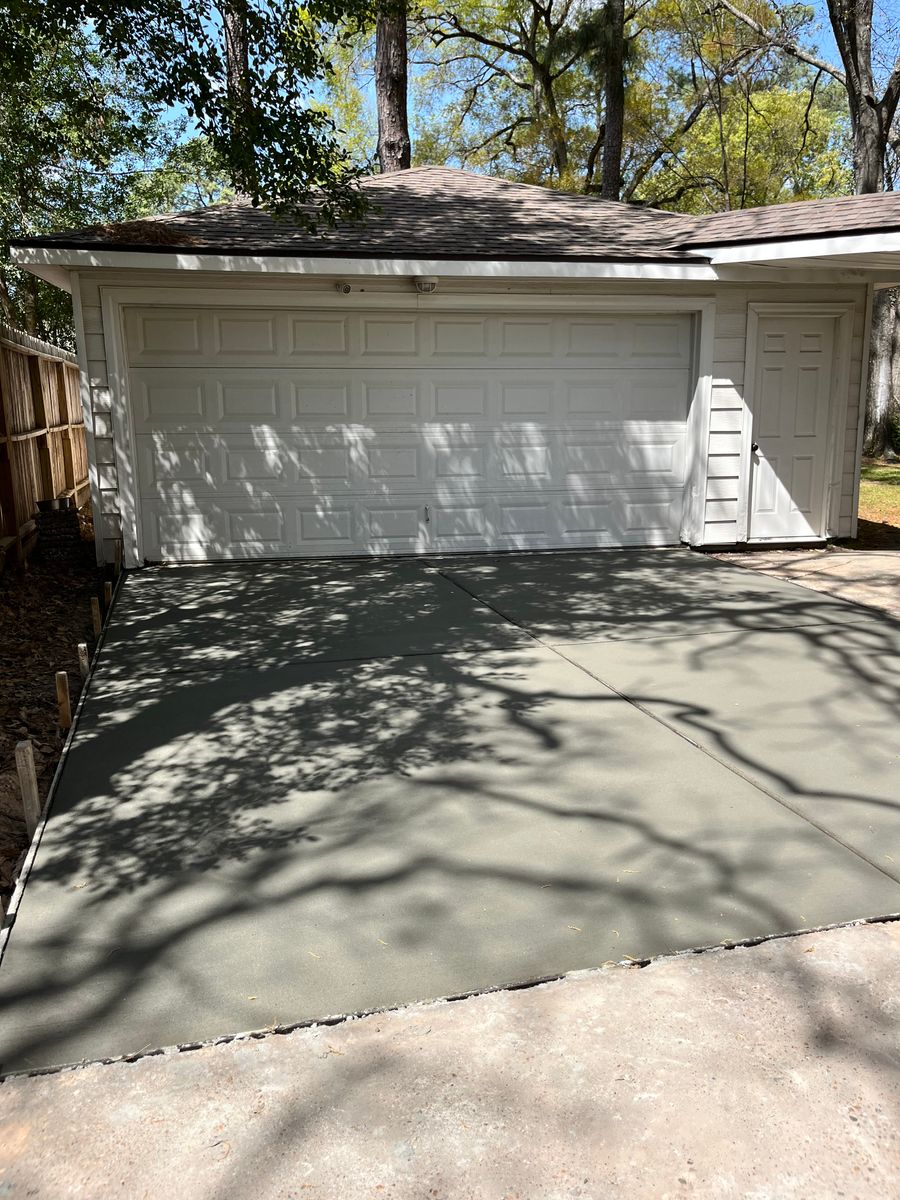 Driveways for BigTex Concrete Construction in Houston, TX