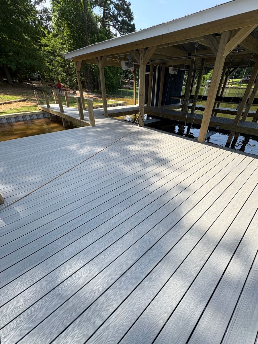 Boat Docks for G’s Construction in Seale, AL