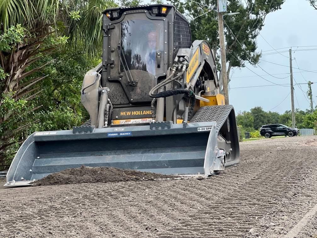 Land Grading for Bay Area Bobcat in Riverview, FL