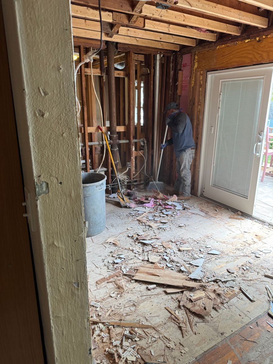 Carpentry for Make It Right Contracting in East Hampton, NY