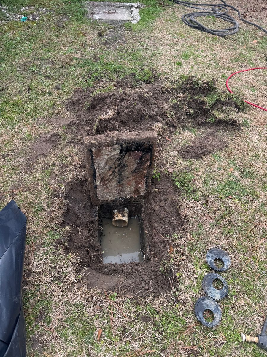 Septic System Repair for Hardin’s Septic Tank Service LLC in Richlands, NC