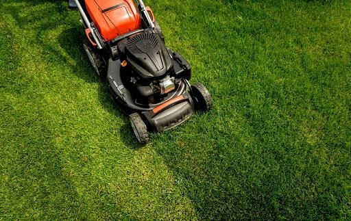 Weekly Mowing for Nate's Lawn Services in Braidwood, IL