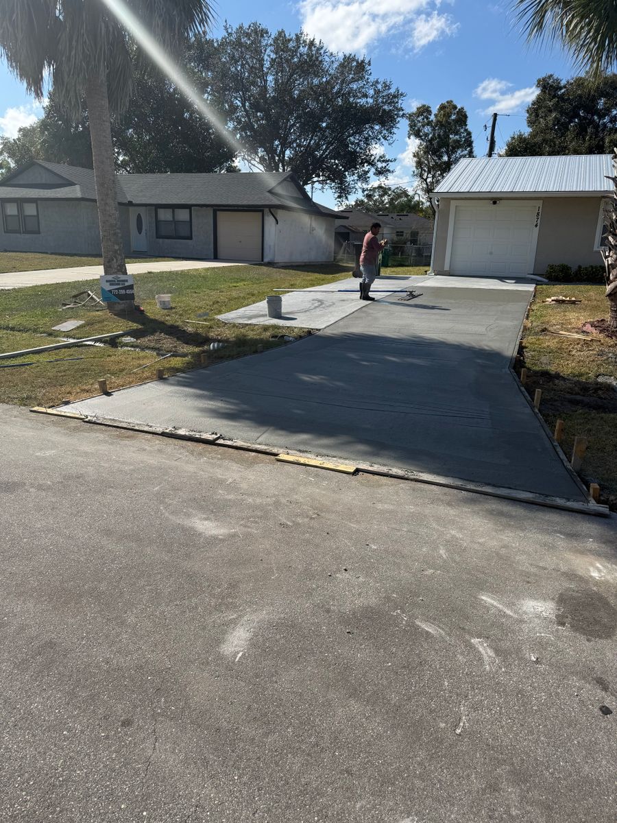 Driveways for Coastal Concrete Creation in Port St. Lucie, FL