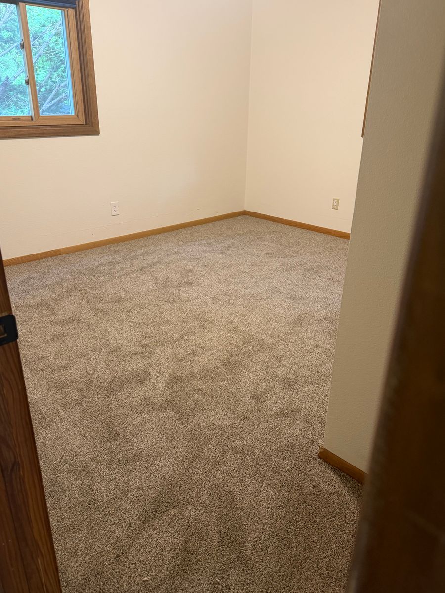 Carpet Installation And Repair for R. Royal Floors in Royalton, MN