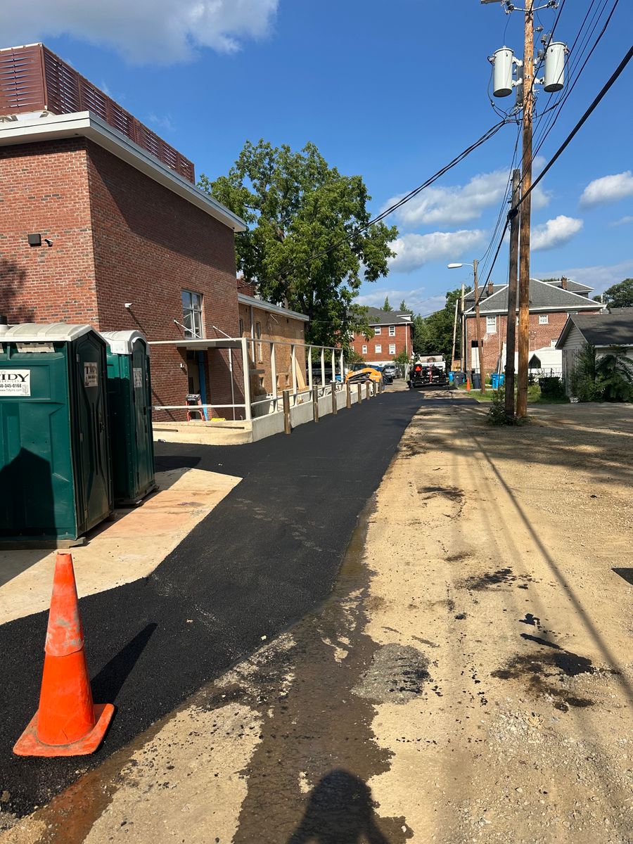 Asphalt Driveways for James R Carter Paving in Roanoke, VA