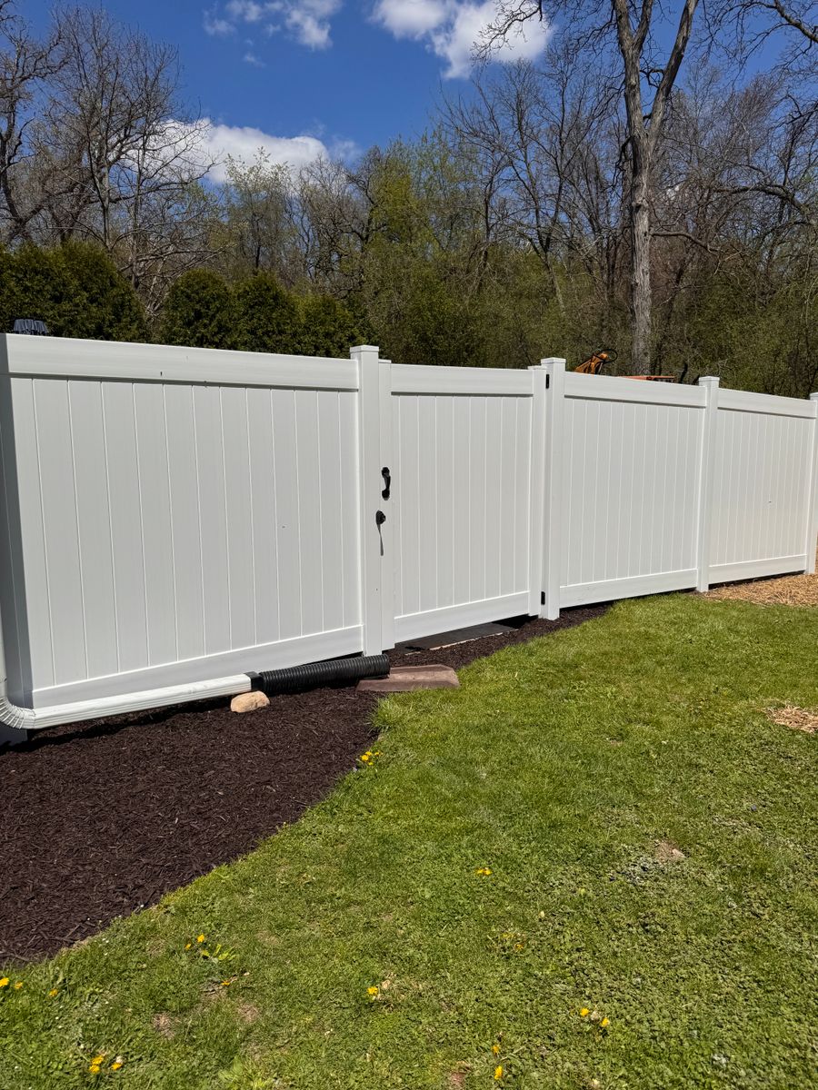 Edging and Mulch Installation for H&L Lawn Care LLC in Twin Lakes, WI