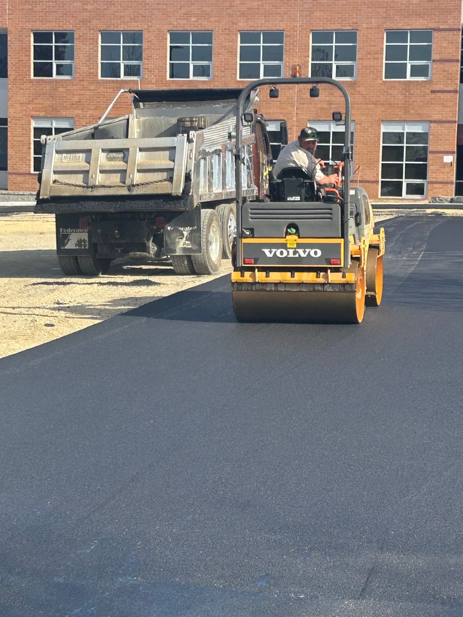 Sealcoating for James R Carter Paving in Roanoke, VA