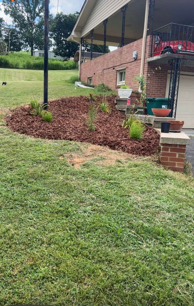 Landscape Design for Diamond Lawn & Land Maintenance in Jonesborough, TN