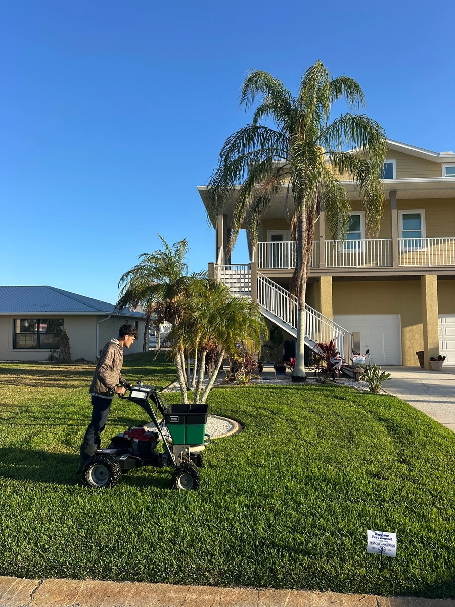 Lawn Spraying for Garrison Pest Control Inc in Hernando County, FL