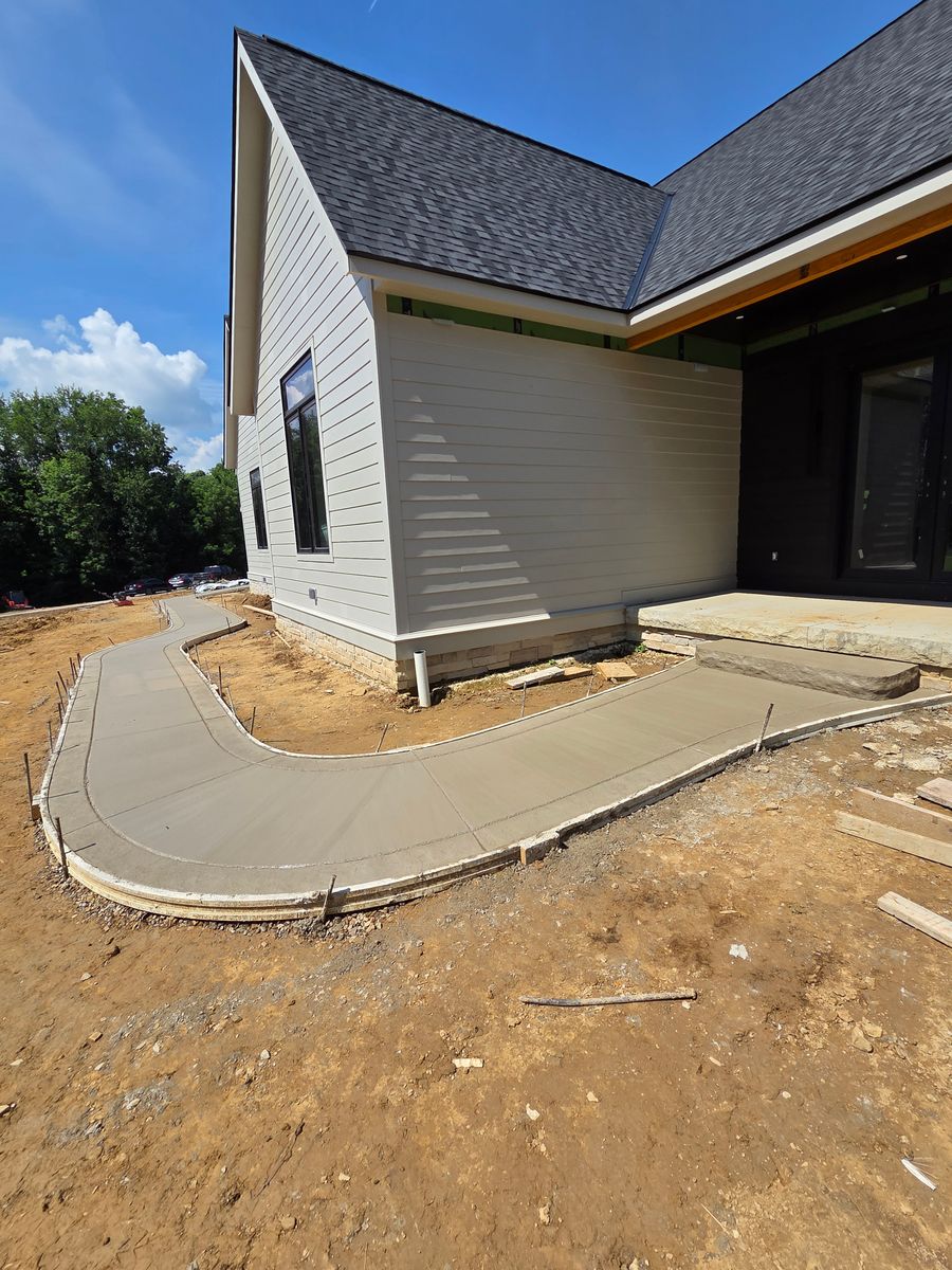 Sidewalk Installation for New Edge Concrete in Mount Vernon, OH