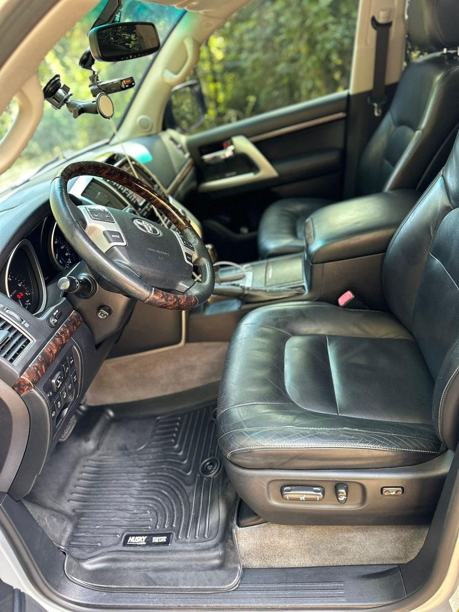 Full Detail Service for Hollywood Detail in Northport , AL