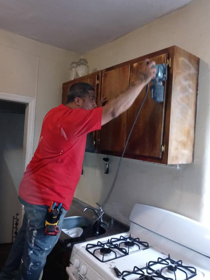Kitchen and Cabinet Refinishing for B Nieves Painting in New York, NY
