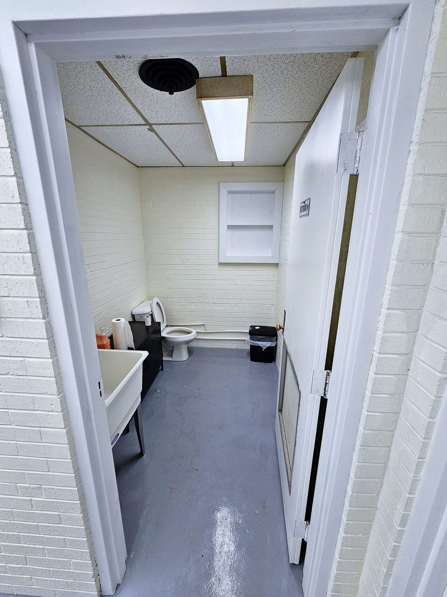 Bathroom Renovation for Rogers Construction in Mount Vernon, TX