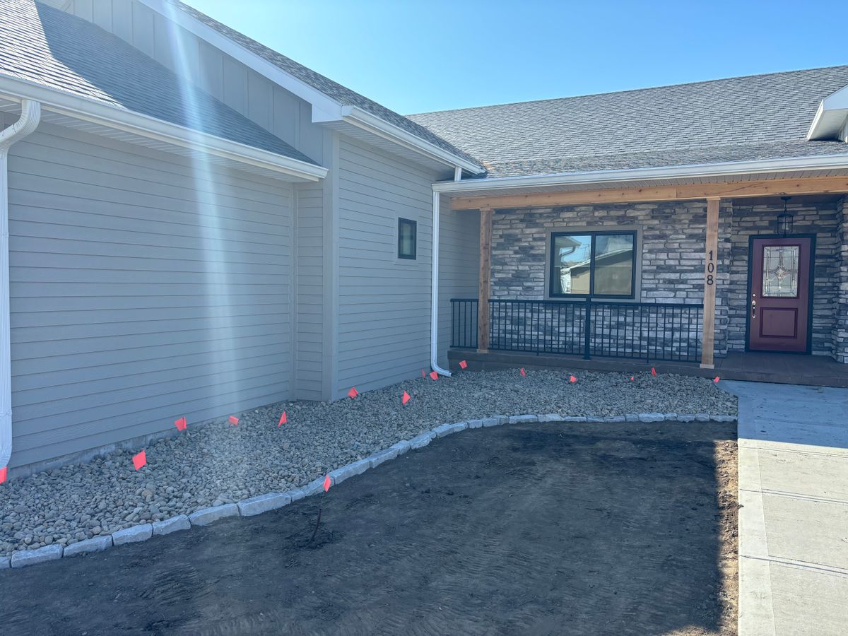 Hardscape Design and Installation for Thomas' Lawn Care in Maryville, MO