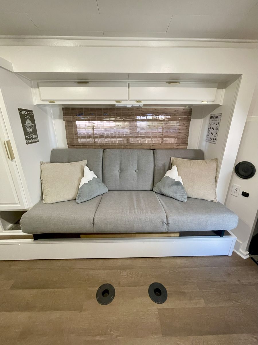 For Sale for Mauka to Makai RV Renovations in Los Angeles, CA