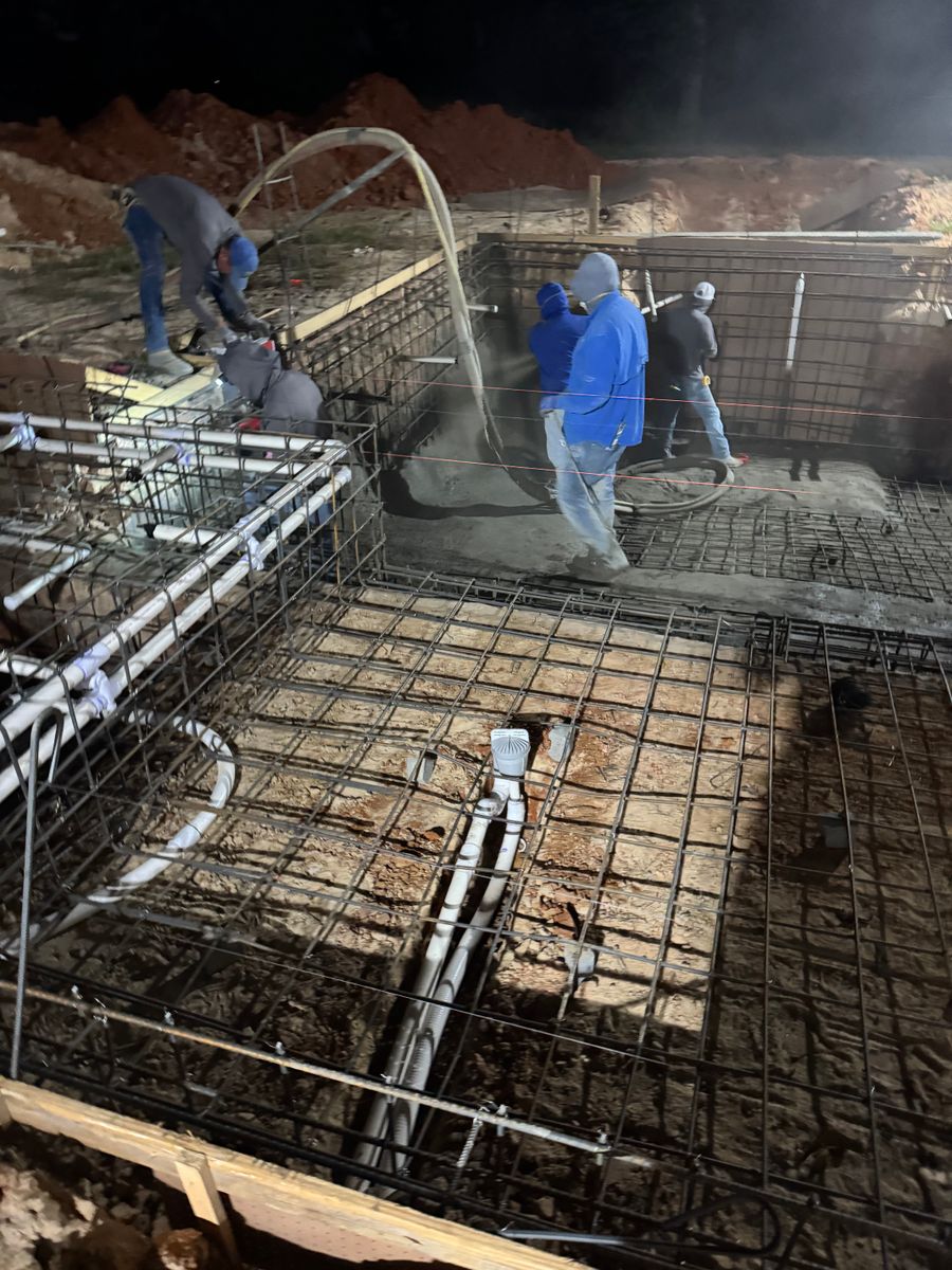 Custom Pool Construction for Superior Backyard Builders LLC in Livingston, TX