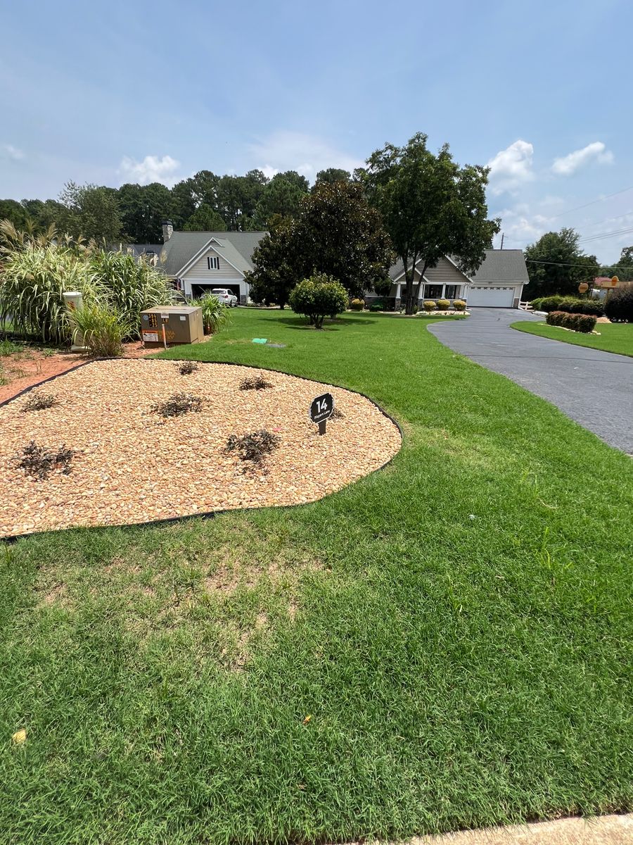 Sod insulation for LC Lawn Care & Landscaping in Canon, GA