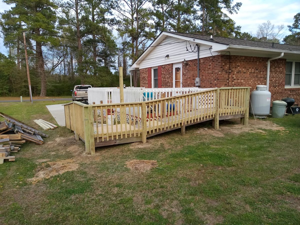 Deck & Patio for Reel Renovations in  Holly Ridge, NC