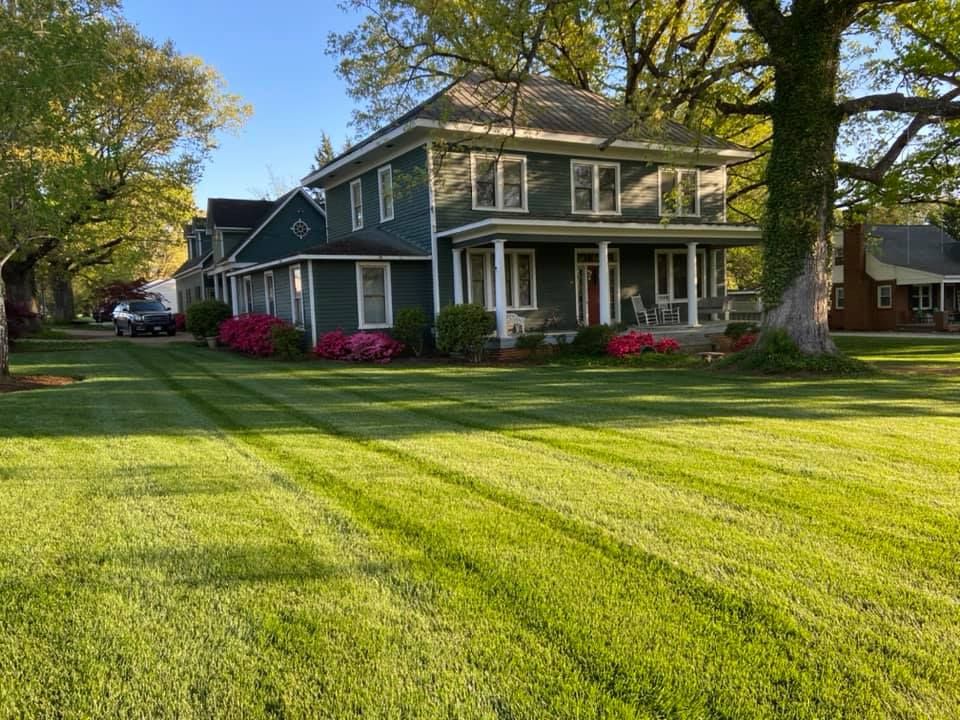 Lawn Maintenance for Virginia Yard Pros in Appomattox, VA