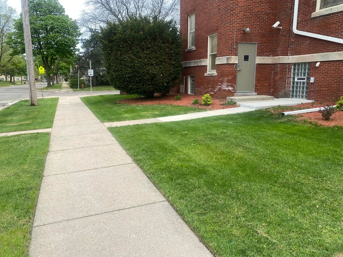 Mowing for Details Premium Lawn Care and Snow Removal in Milwaukee, WI