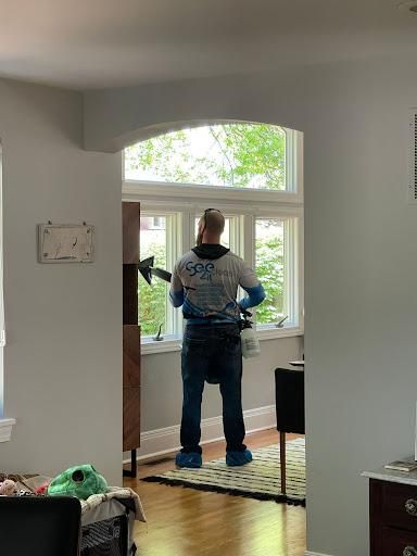 Residential Window Cleaning for See2it Clean in St Louis, MO
