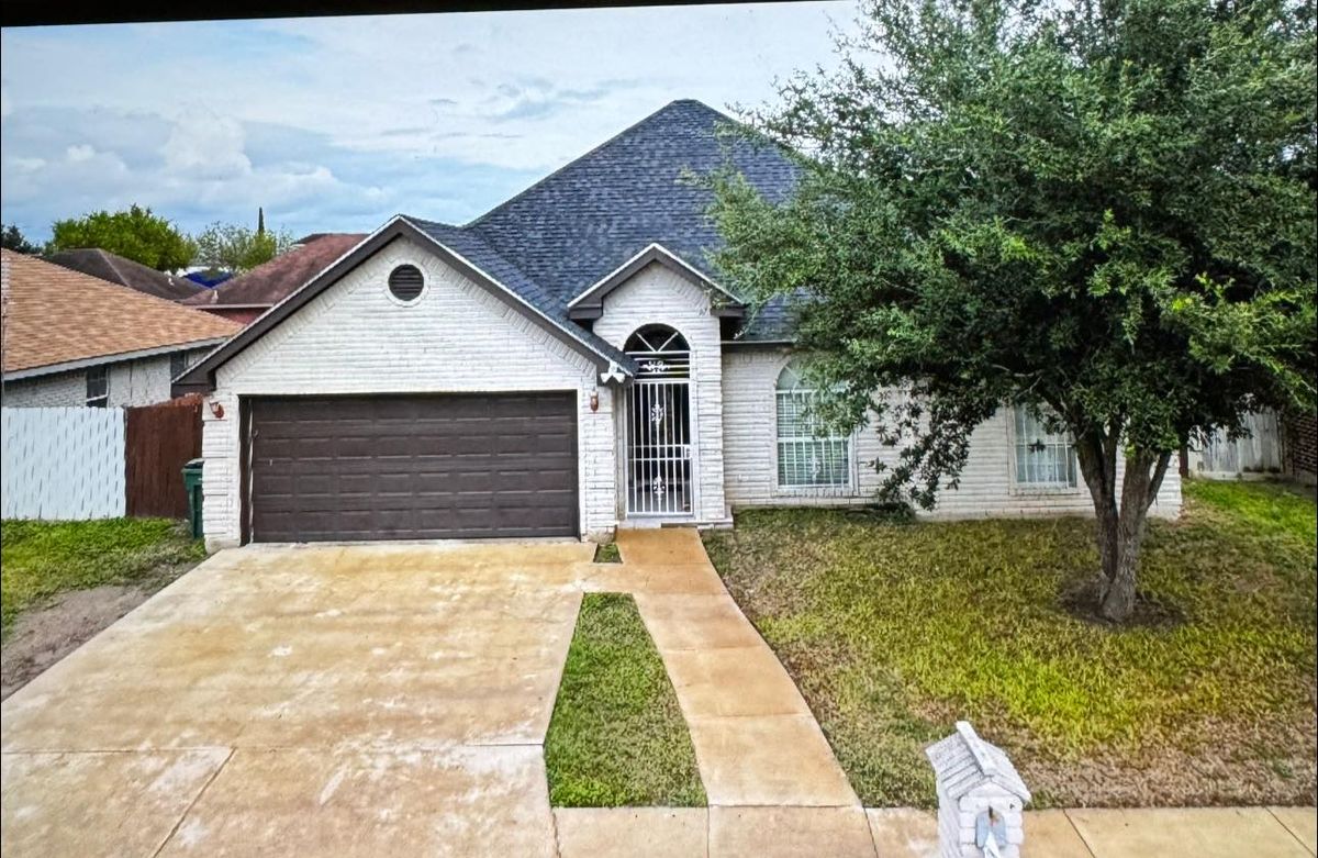 Fencing for Lala Home Solutions in San Juan, TX