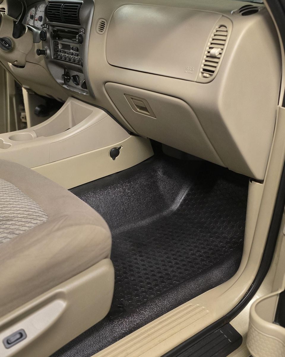 Full Detail Service for Luxury Auto Detail in Peoria, IL