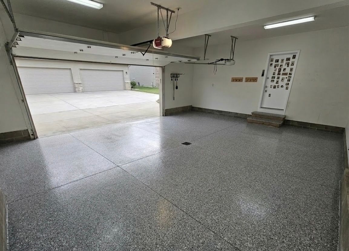 Garage Floor Coatings for VantaCoat Surfaces in Grand Prairie, TX