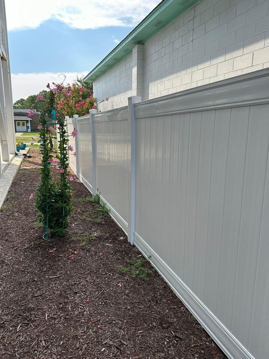 Fencing for Fix It Handyman & Remodeling in Rocky Point, NC