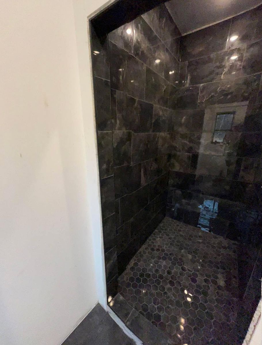 Bathroom Tile for Rivers Edge Tiling LLC in Brainerd, MN