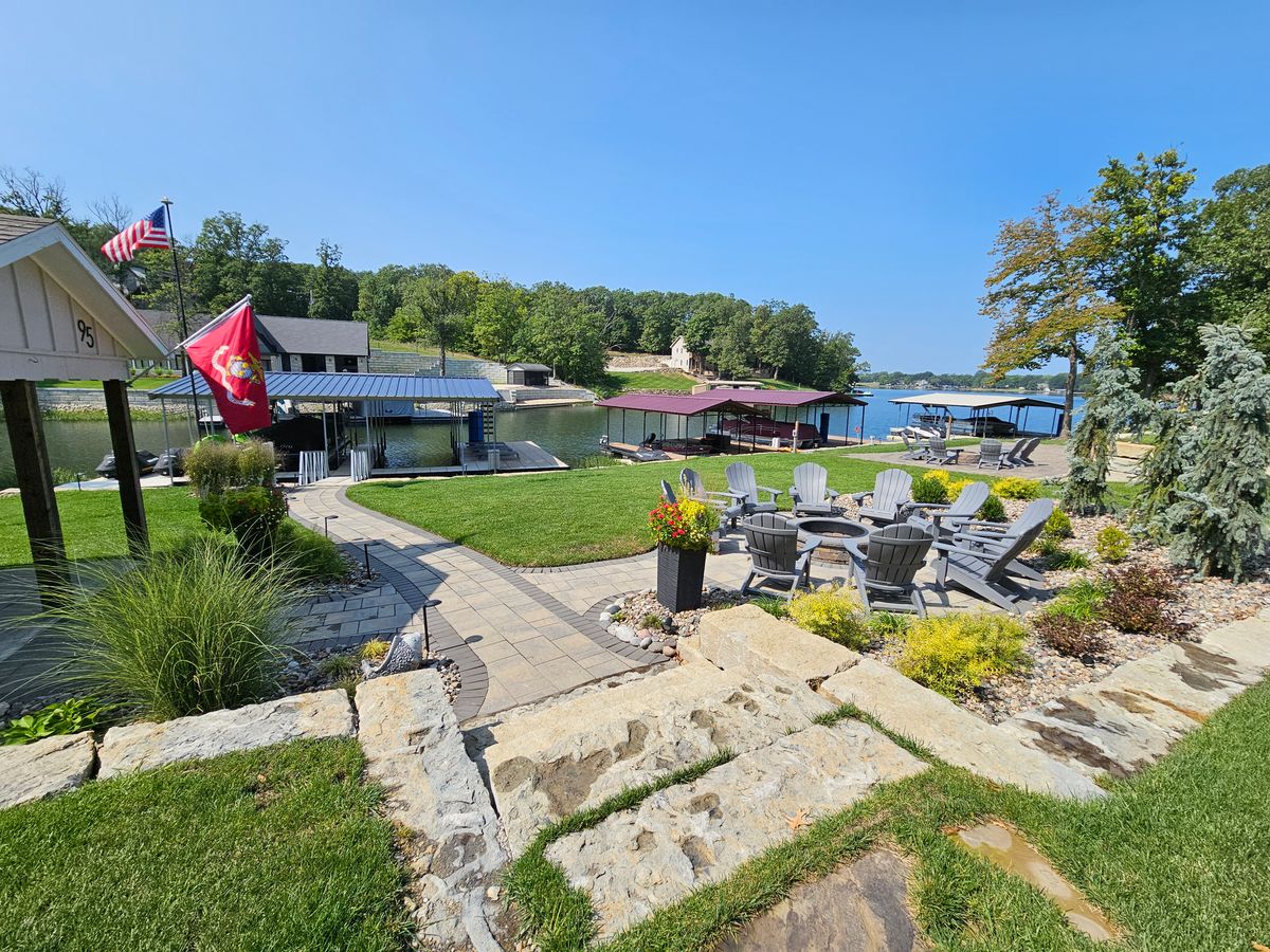 Limestone Rock Walls for Viking Dirtworks and Landscaping in Gallatin, MO