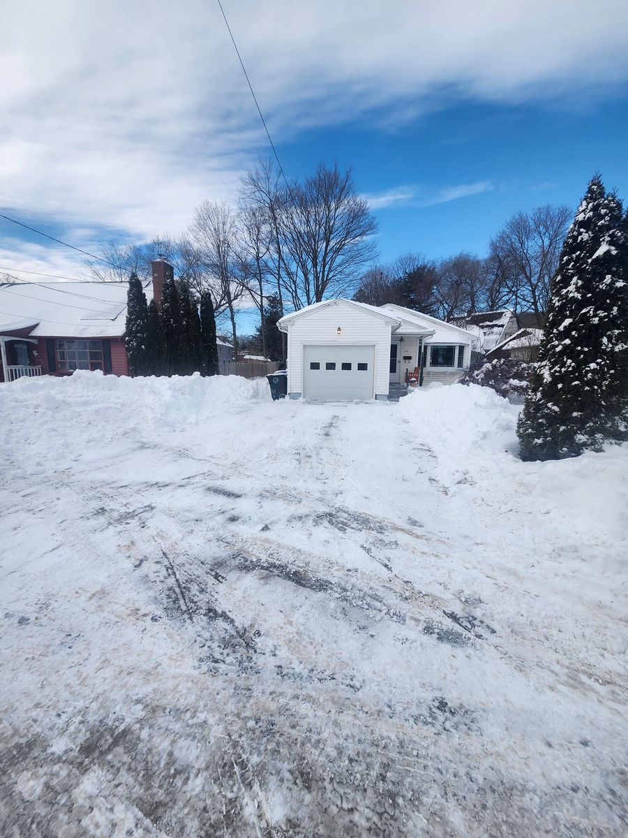 Snow Removal for Landscape Innovations LLC in Torrington, CT