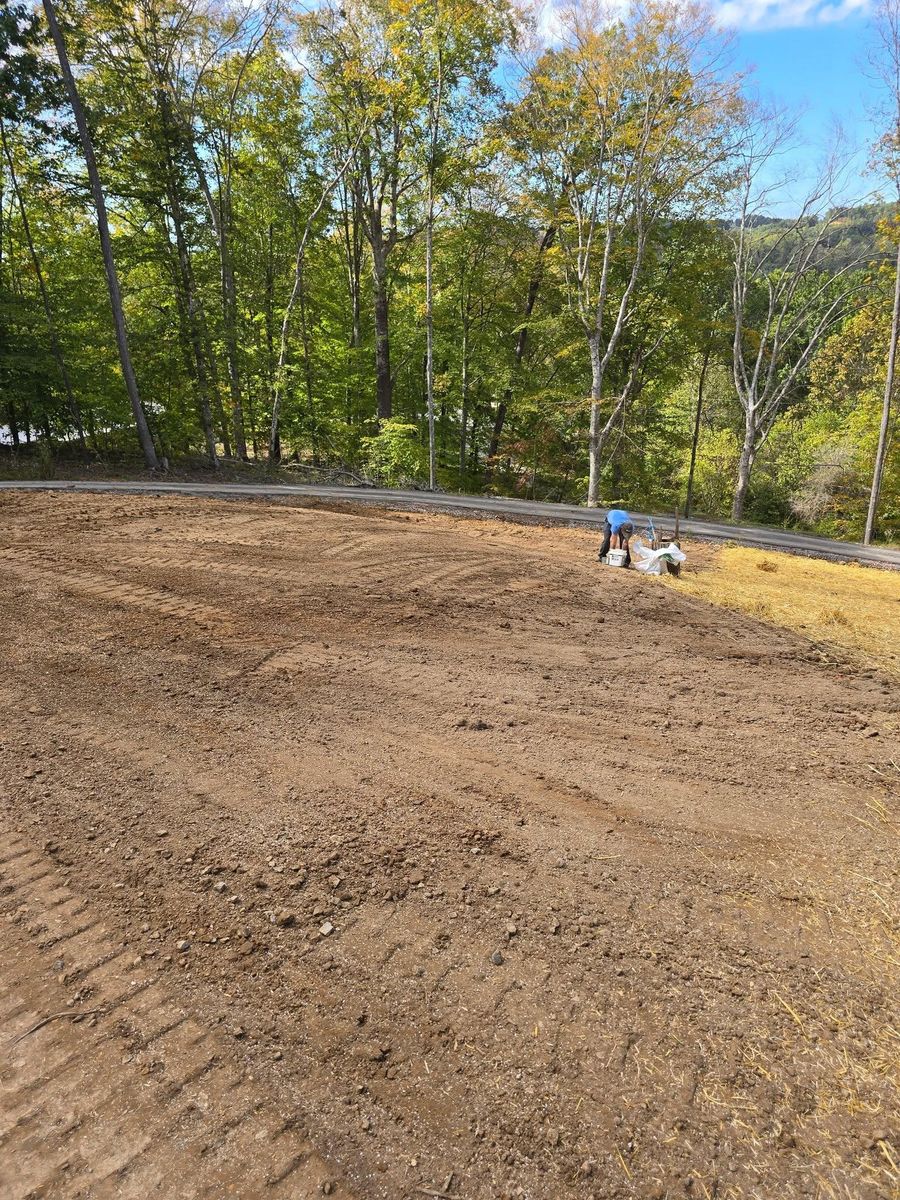 Land Grading for Williams Lawn and Land in Sharps Chapel, TN