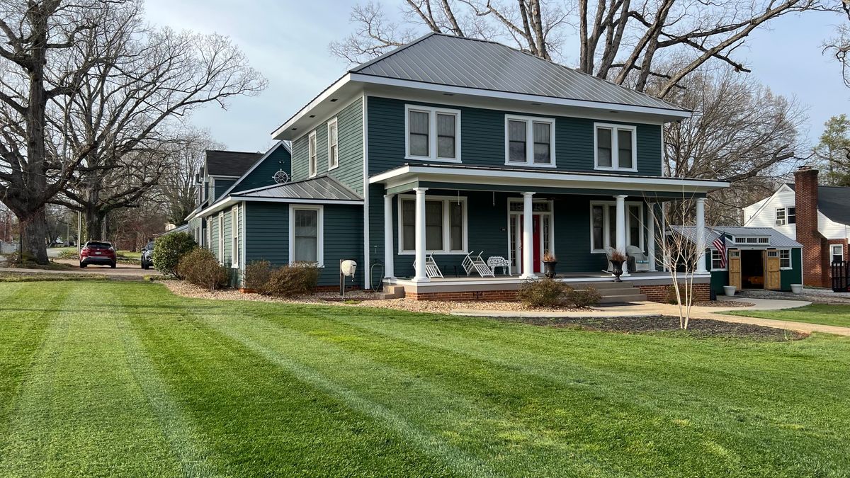 Lawn Maintenance for Virginia Yard Pros in Appomattox, VA