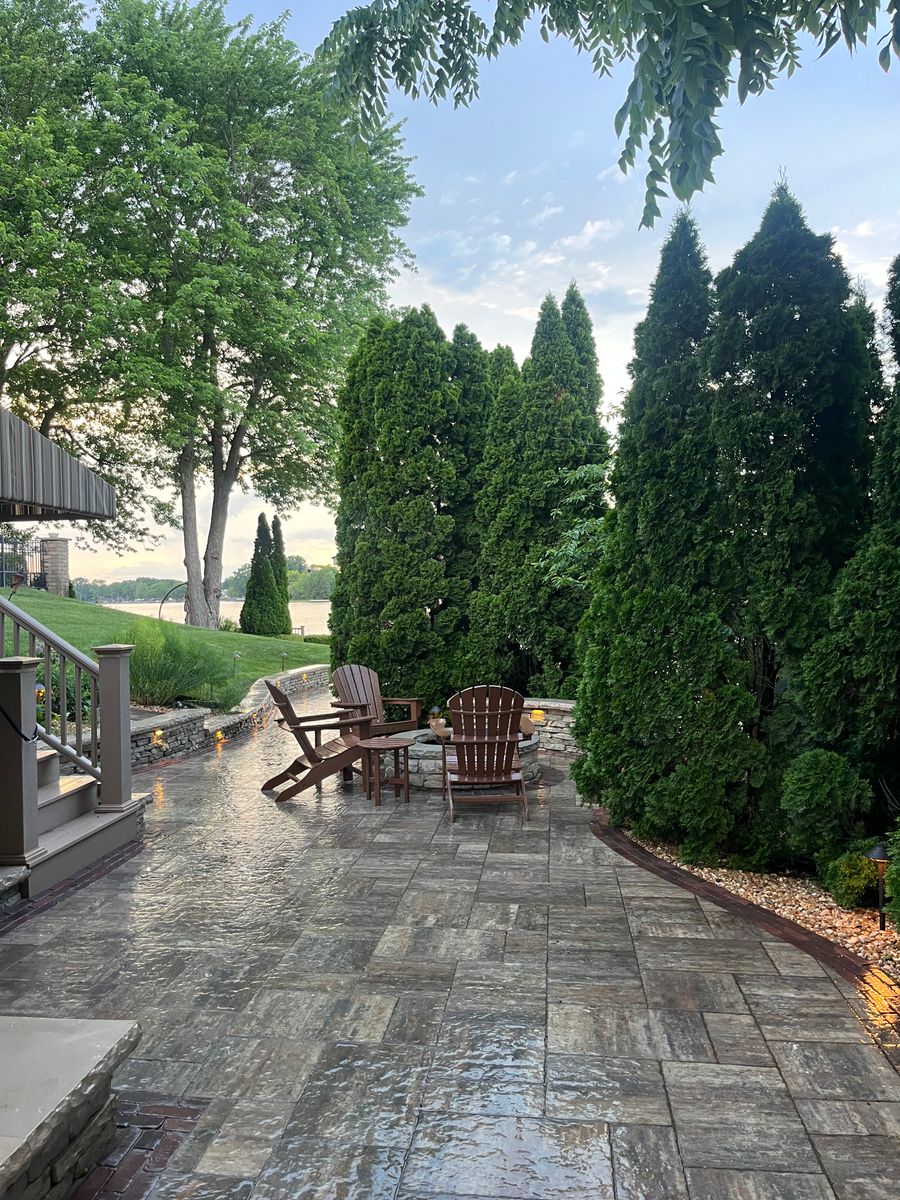 Paver Patios & Walls for Elevate Landscape & Hardscape in West Jefferson, OH