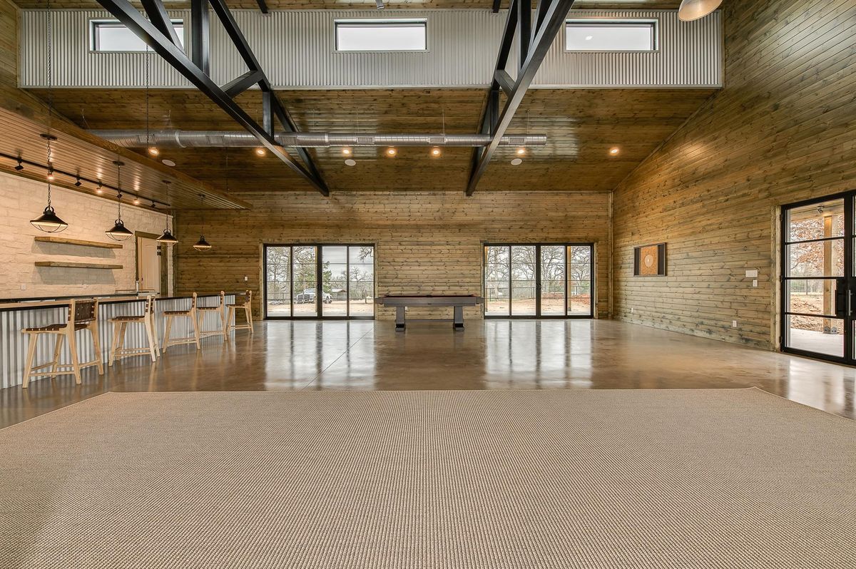 Custom Home Design for CWC Custom Homes & Barndominiums in Snook, TX