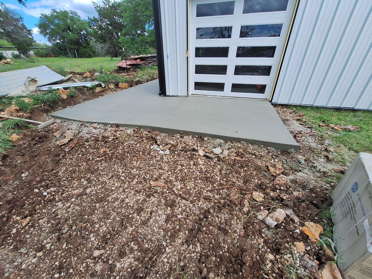 Concrete for Leo's Concrete Crew in Elgin, TX