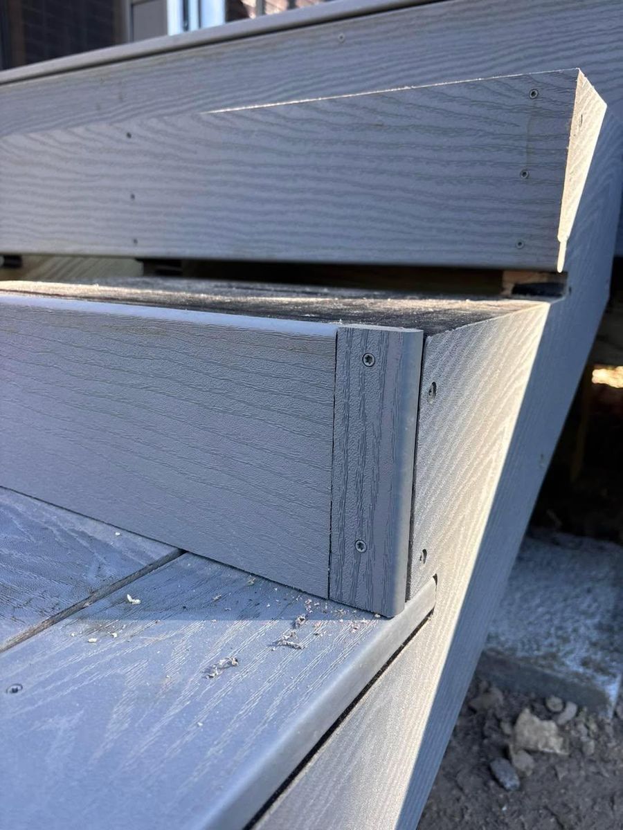 Deck and Patio Construction for Natural State Deck Builders in Pea Ridge, AR