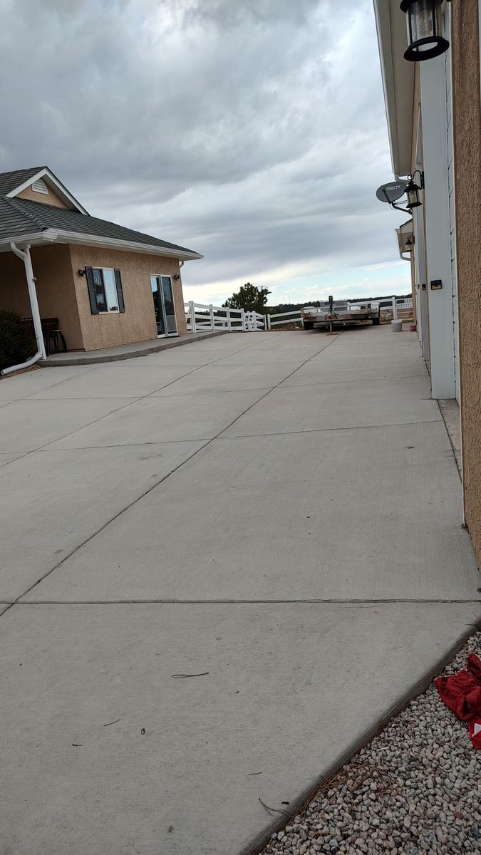 Driveway Construction for J and Son Colorado Concrete LLC in Colorado Springs, CO